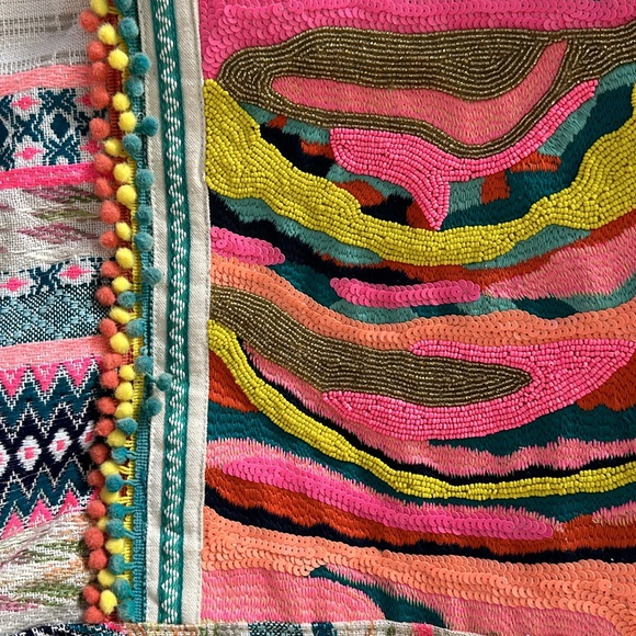 America & Beyond Isabella Tote - Picture 7 of 13